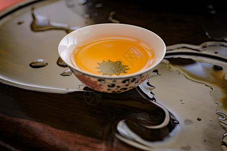 茶蟹共舞秋，养生美味两不误